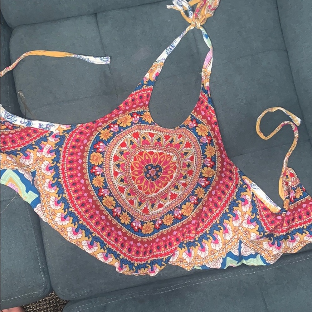 Cropped tie halter top